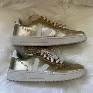 Veja Women's V-10 Metallic Low Top Sneakers